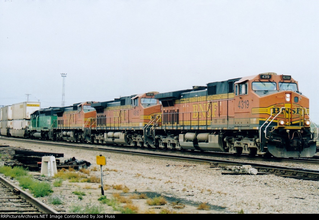 BNSF 4319 East